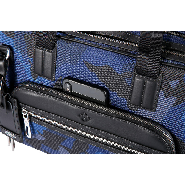 JMNY-atlas-travel-bag-blue-camouflage